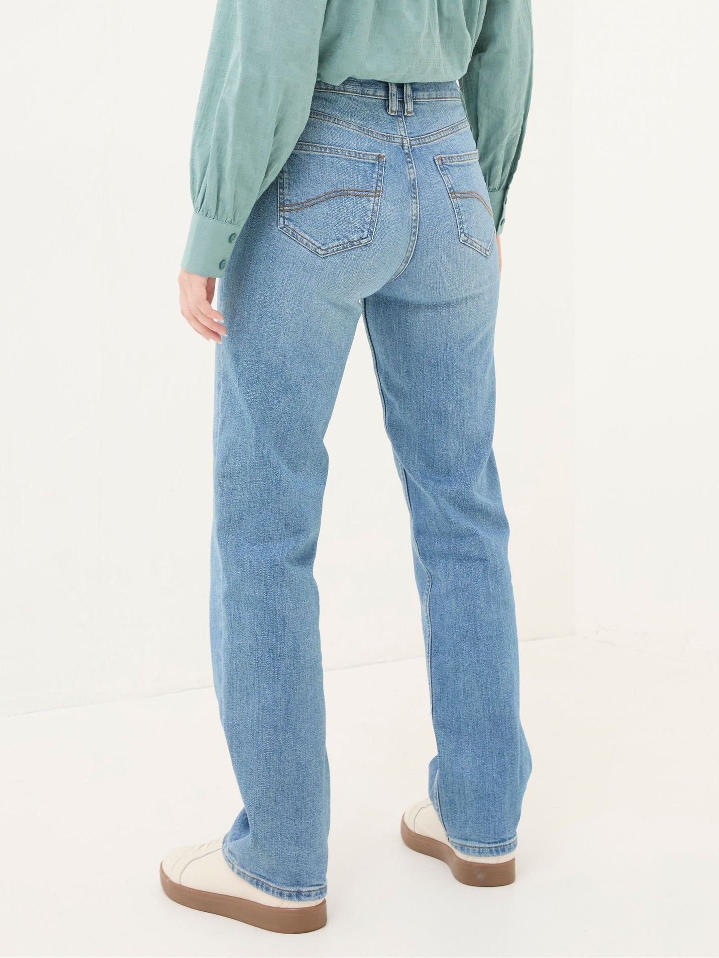 Solexee Light Vintage Blue Comfort Straight Jeans
